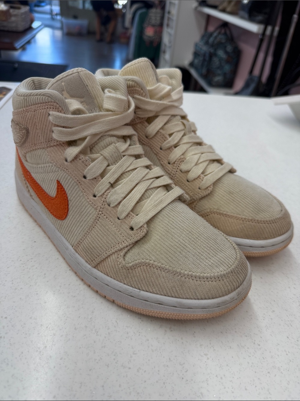 Air Jordan 1 Mid SE Corduroy Sail Orange – Women’s Size 8
